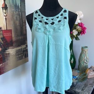 Maurices adorable top. XL in excellent condition